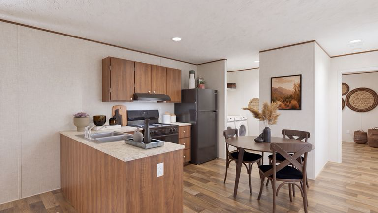 Kitchen & dining